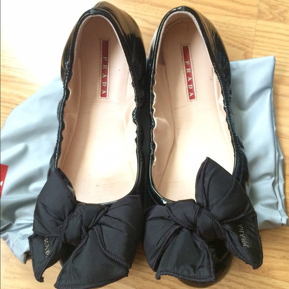 Prada puffer bow flats sz 7
