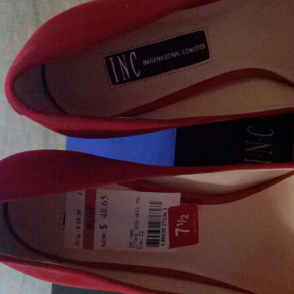 Pumps - Picture 4 of 4