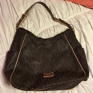 AUTHENTIC MICHAEL KORS PURSE