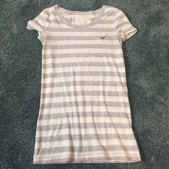 Hollister T shirt