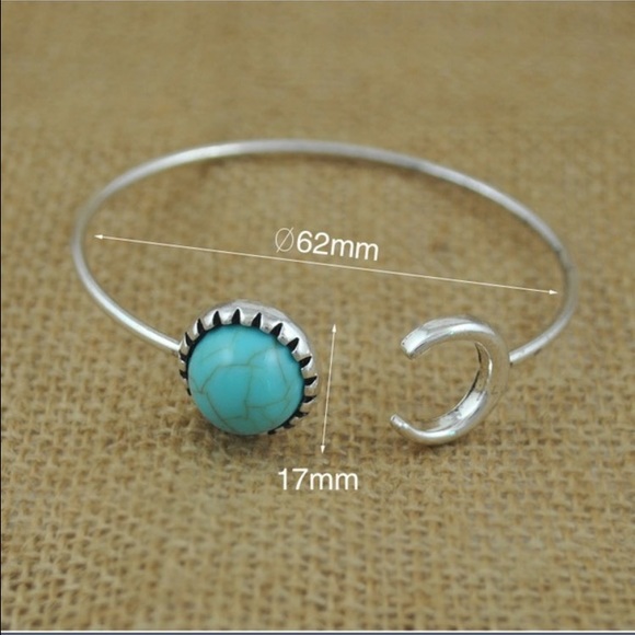 SOLD!Boho chic🌙🌞 Moon and sun Bangle - Picture 3 of 3