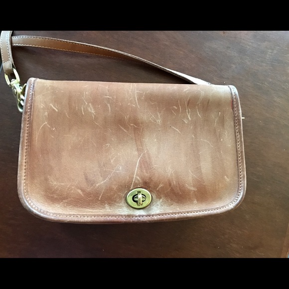 Vintage Coach Leather Crossbody bag - Picture 2 of 3