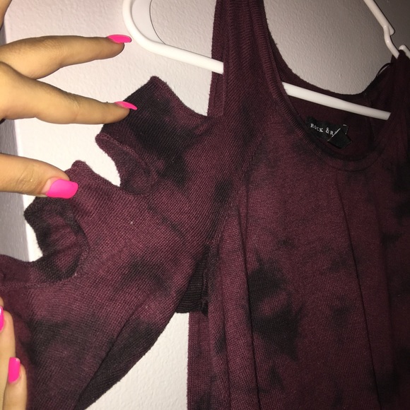 Slit sleeved Long sleeve!