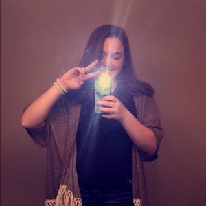 Meet your Posher, Shelby