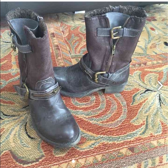 Steve Madden boots