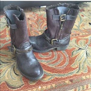 Steve Madden boots