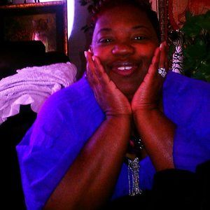 Meet your Posher, Regina