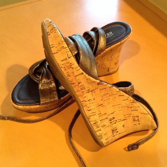 Shoes - Picture 3 of 4