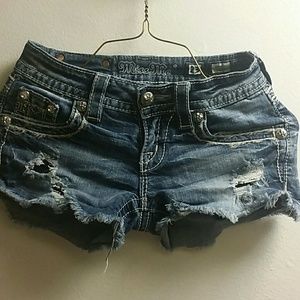 Miss Me destroyed Signature Shorts