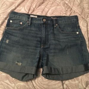 Gap sexy boyfriend shorts size 27