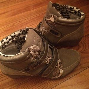 Anne Klein casual booties.