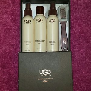 Authentic Ugg Sheepskin Care Kit