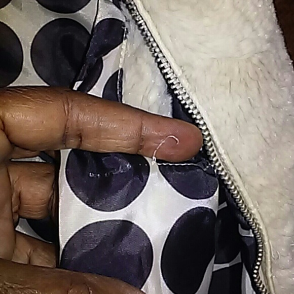 Vest - Picture 2 of 4