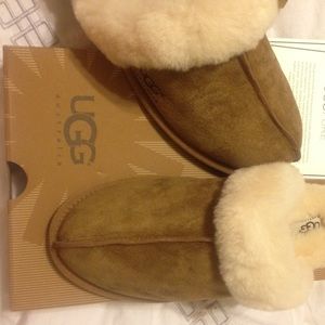 NWT UGG Scuffette II Women Slippers