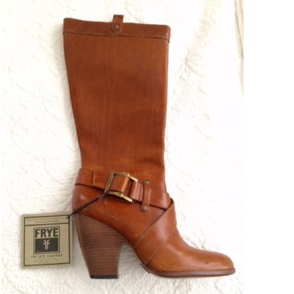Frye Andrea belted boot