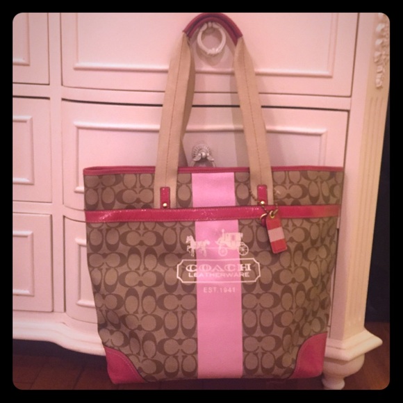 Coach Purse: Brown and Pink!