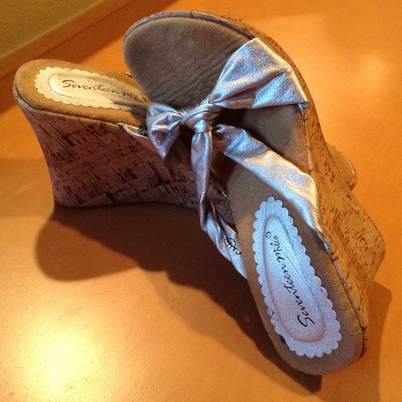 Shoes - Picture 2 of 4