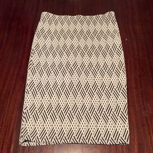 Forever 21 woven pencil skirt, size L