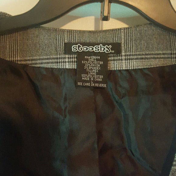 Blazer - Picture 2 of 3