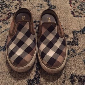 Burberry flats