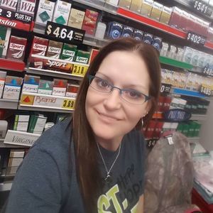 Meet your Posher, Holly