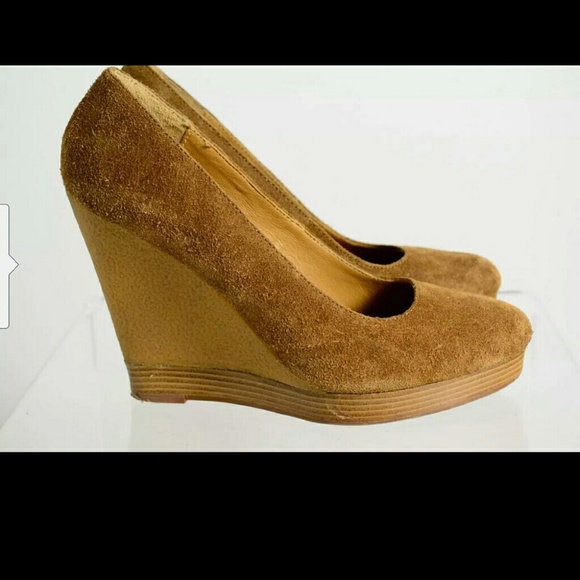 SALE! Michael Kors heels. - Picture 2 of 4