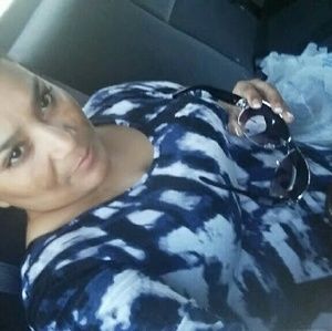 Meet your Posher, Gloria