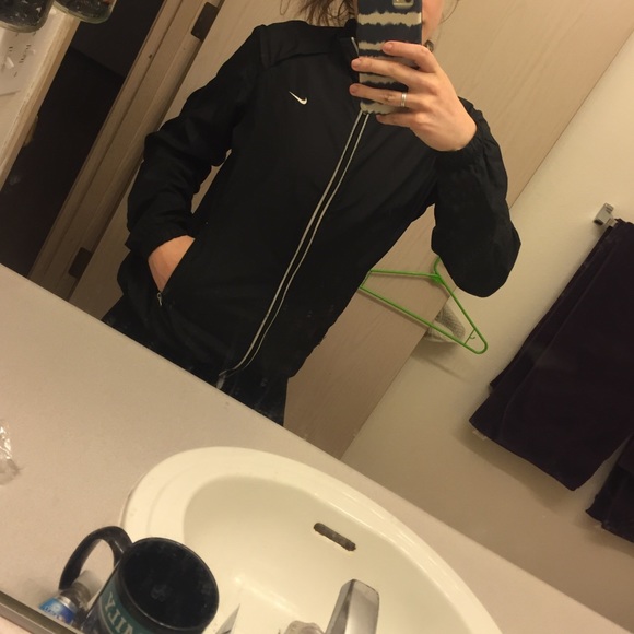 Nike Jackets & Blazers - Reflective Nike running jacket