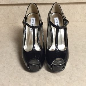 Steve Madden T-Strap heels