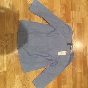 Vineyard vine shirt size 4