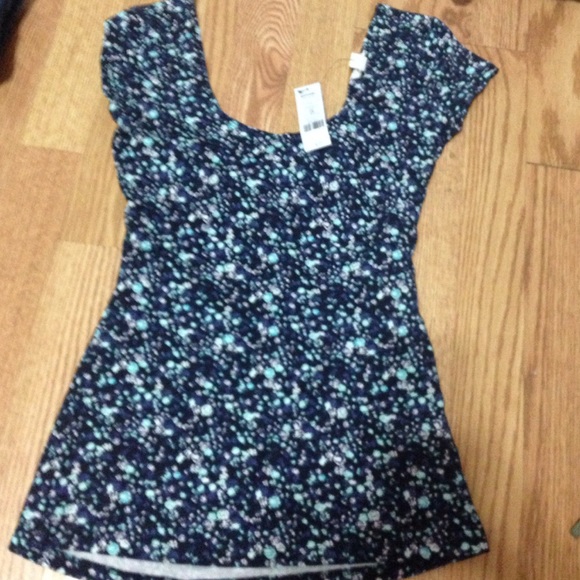 Floral top - Picture 3 of 4