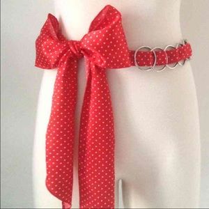 Red polka dot metal ring tie belt
