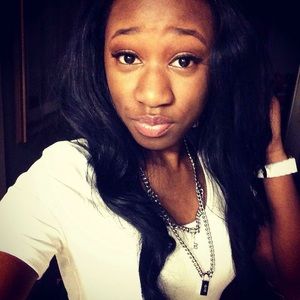 Meet your Posher, Joy