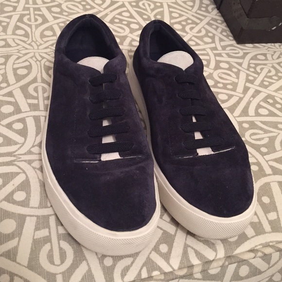 Vince slip on sneaker