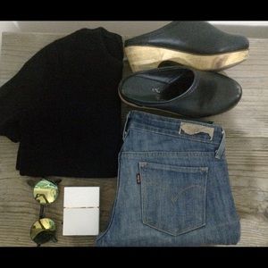 Vintage black cropped top with zip back, xs