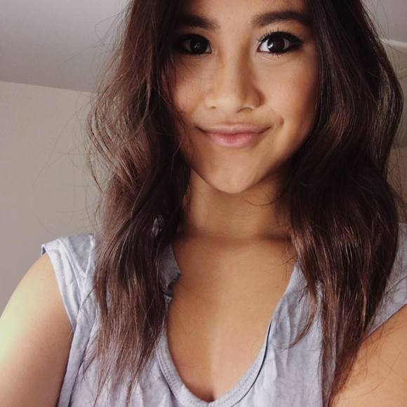 Meet your Posher, Selina