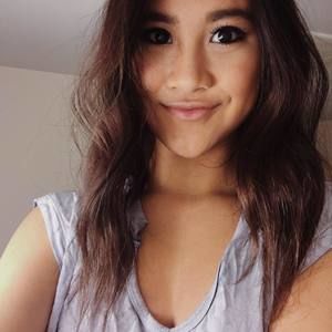 Meet your Posher, Selina