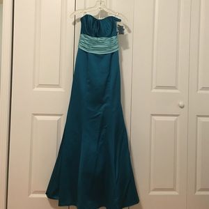 David's Bridal Mermaid Dress
