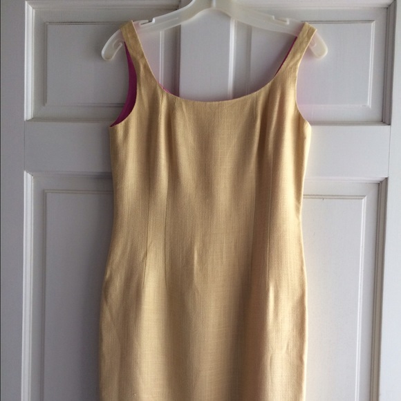 Donna Ricco sleeveless scoop neck midilength dress