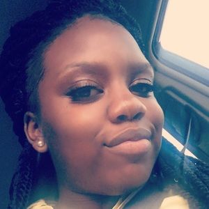 Meet your Posher, Kiana