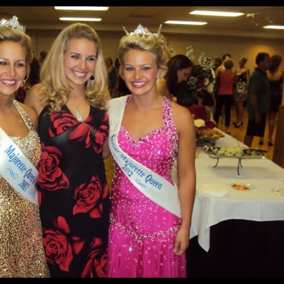 REGALIA breathtaking dress - Picture 3 of 4