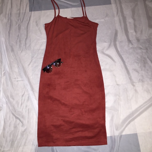 Fitted red sun dress