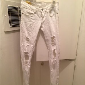 Ripped White Jean