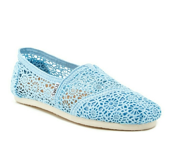 TOM'S Crocheted Classic Slip On Shoe