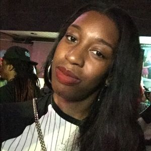 Meet your Posher, Nikki