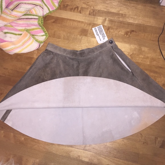 Leather Circle Skirt - Picture 3 of 3