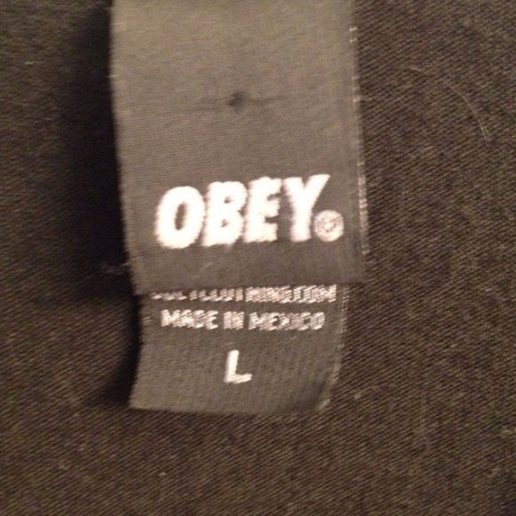 🔴SOLD on ♏️ercari🔴 Large Lucha Mask Obey Tee - Picture 3 of 3