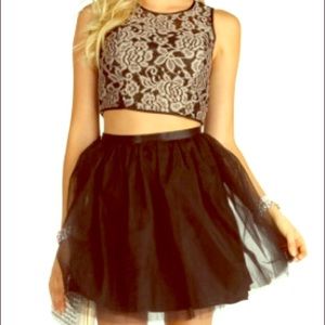 Gorgeous 2piece black/gold formal dress! NEVERWORN