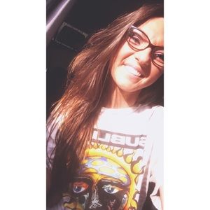 Meet your Posher, Candace