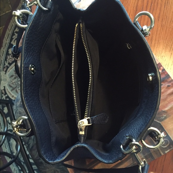 Coach purse - Picture 2 of 2